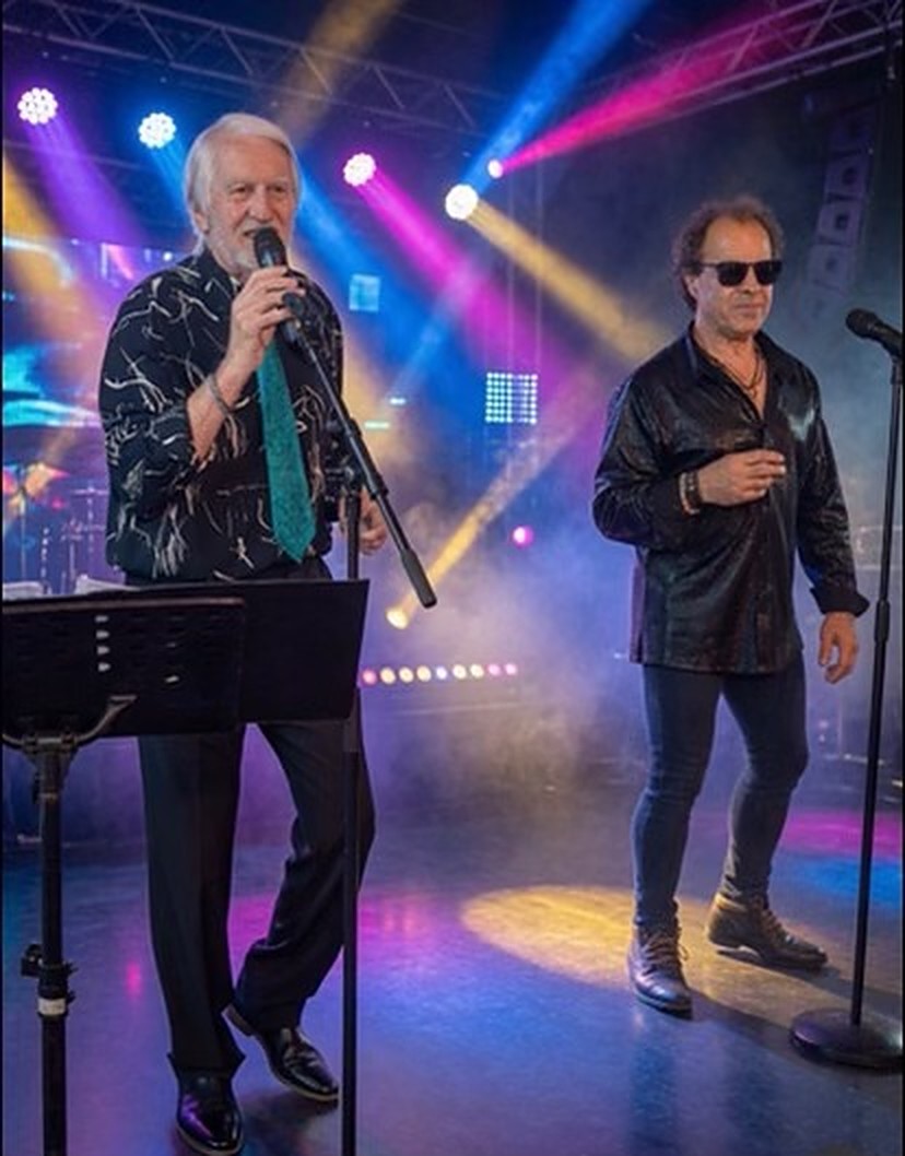 Bernard Codeso et Pierrot Hallouche en concert, sous les projecteurs